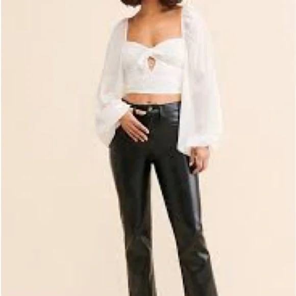 NWT For Love And Lemons White Crop Top - Picture 2 of 4